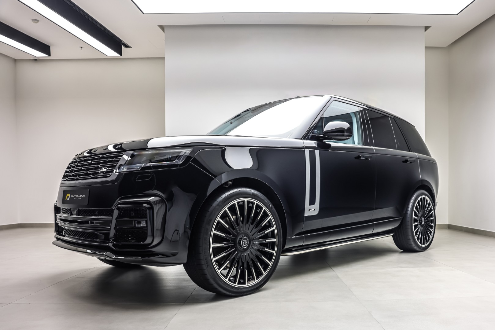 2023 RANGE ROVER P530 AUTOBIOGRAPHY BRABUS CARBON BODY KIT